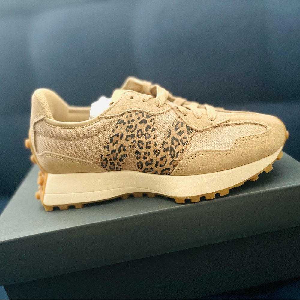 New Balance 327 Animal Print Women's Sneakers Shoes Beige Leopard size 6.5 - Picture 12 of 13